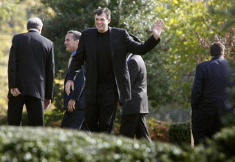 FALLS CHURCH, VA - OCTOBER 31:  Former Boston Celtics player Kevin McHale (C) waves as he leaves Red Auerbach's graveside service at King David Memorial Cemetery October 31, 2006 in Falls Church, Virginia. Auerbach, who led the Boston Celtics to 16 NBA championships as either coach, general manager or club president, died October 28 at the age of 89.  (Photo by Chip Somodevilla/Getty Images)