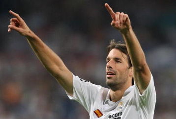 MADRID, SPAIN - SEPTEMBER 17:  Ruud van Nistelrooy of Real Madrid celebrates scoring the second goal during the UEFA Champions League Group H match between Real Madrid and BATE Borisov at the Santiago Bernabeu stadium on September 17, 2008 in Madrid, Spain.  (Photo by Jasper Juinen/Getty Images)