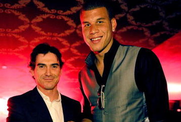 LOS ANGELES, CA - JULY 15:  Actor Billy Crudup (L) and NBA player Blake Griffin attend the 2009 ESPY Awards after party held at Club Nokia on July 15, 2009 in Los Angeles, California. The 17th annual ESPYs will air on Sunday, July 19 at 9PM ET on ESPN.  (Photo by Kevork Djansezian/Getty Images for ESPY)