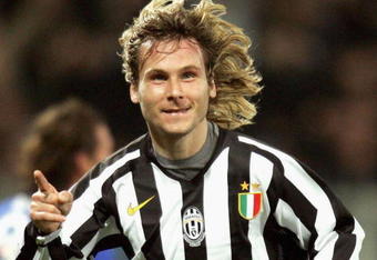GENOA, ITALY - MARCH 04: Pavel Nedved of Juve  celebrates his goal during the Serie A game between Sampdoria and Juventus at the Luigi Ferraris stadium on March 4, 2006 in Genoa, Italy.  (Photo by New Press/Getty Images)