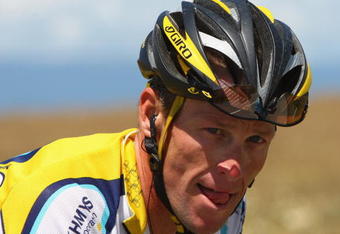 PONTARLIER, FRANCE - JULY 19: Lance Armstrong of the USA and Astana in action on stage 15 of the 2009 Tour de France from Pontarlier to Verbier on July 19, 2009 in Pontalier, France.  (Photo by Bryn Lennon/Getty Images)