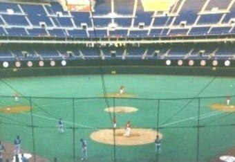 Veterans_stadium_crop_340x234