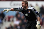 LONDON - MARCH 15:  Robert Green of West Ham United during the Barclays Premier League match between West Ham United and Blackburn Rovers at Upton Park on March 15, 2008 in London, England.  (Photo by Phil Cole/Getty Images)