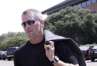 HATTIESBURG, MS - JULY 11:  Former NFL quarterback Brett Favre arrives for a funeral service for former NFL quarterback Steve McNair on July 11, 2009 in Hattiesburg, Mississippi.  (Photo by Dave Martin/Getty Images)