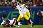 TAMPA, FL - FEBRUARY 01:  Quarterback Ben Roethlisberger #7 of the Pittsburgh Steelers throws a pass against the Arizona Cardinals during Super Bowl XLIII on February 1, 2009 at Raymond James Stadium in Tampa, Florida. The Steelers won 27-23.  (Photo by Al Bello/Getty Images)