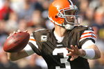 CLEVELAND - NOVEMBER 2:  Derek Anderson #3 of the Cleveland Browns looks for a receiver against the Baltimore Ravens during the first quarter of their NFL game at Cleveland Browns Stadium November 2, 2008 in Cleveland, Ohio.  (Photo by Matt Sullivan/Getty Images)