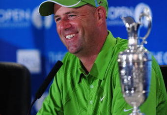 TURNBERRY, SCOTLAND - JULY 19:  Stewart Cink of USA answers questions from the media at a press conference after his victory in a play off against Tom Watson of USA  following the final round of the 138th Open Championship on the Ailsa Course, Turnberry Golf Club on July 19, 2009 in Turnberry, Scotland.  (Photo by Stuart Franklin/Getty Images)