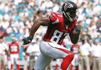 JACKSONVILLE, FL - SEPTEMBER 16:  Wide receiver Joe Horn #87 of the Atlanta Falcons runs a route while taking on the Jacksonville Jaguars at Alltel Stadium on September 16, 2007 in Jacksonville, Florida. The Jaguars defeated the Falcons 13-7.  (Photo by Doug Benc/Getty Images)