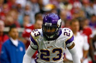 GLENDALE, AZ - DECEMBER 14:  Cedric Griffin #23 of the Minnesota Vikings lines up in position during their NFL game against the Arizona Cardinals at the University of Phoenix Stadium on December 14, 2008 in Glendale, Arizona. The Vikings defeated the Cardinals 35-14. (Photo by Jeff Gross/Getty Images)