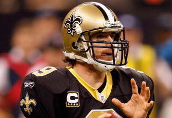 NEW ORLEANS - DECEMBER 28:  Quarterback Drew Brees #9 of the New Orleans Saints drops back to pass during the game against the Carolina Panthers on December 28, 2008 at the Superdome in New Orleans, Louisiana.  (Photo by Chris Graythen/Getty Images)