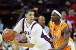 SEATTLE, WA - DECEMBER 29:  Austin Daye #5 of the Gonzaga Bulldogs holds the ball against the Tennessee Volunteers at the Key Arena on December 29, 2007 in Seattle, Washington. (Photo by Jonathan Ferrey/Getty Images)