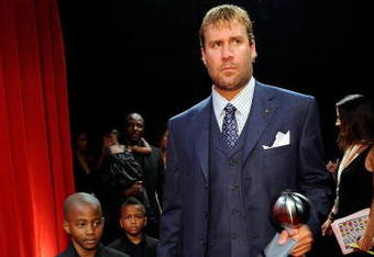 LOS ANGELES, CA - JULY 15:  ***EXCLUSIVE*** NFL player Ben Roethlisberger backstage during the 2009 ESPY Awards held at Nokia Theatre LA Live on July 15, 2009 in Los Angeles, California. The 17th annual ESPYs will air on Sunday, July 19 at 9PM ET on ESPN.  (Photo by Kevork Djansezian/Getty Images for ESPY)