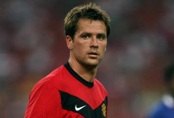 KUALA LUMPUR, MALAYSIA - JULY 18: Michael Owen of Manchester United during the pre-season friendly match between Manchester United and Malaysia XI at the Bukit Jalil National Stadium on July 18, 2009 in Kuala Lumpur, Malaysia. (Photo by Stanley Chou/Getty Images)