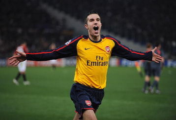 ROME - MARCH 11:  Robin van Persie of Arsenal celebrates victory after winning on penalties during the UEFA Champions League, Round of Last 16, Second Leg match between AS Roma and Arsenal at the Stadio Olimpico on March 11, 2009 in Rome, Italy.  (Photo by Shaun Botterill/Getty Images)