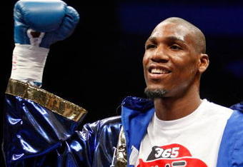 LAS VEGAS - APRIL 11:  Paul Williams gestures as he is introduced before his middleweight bout against Winky Wright  at the Mandalay Bay Events Center April 11, 2009 in Las Vegas, Nevada. Williams won by unanimous decision.  (Photo by Ethan Miller/Getty Images)