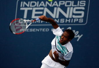 INDIANAPOLIS - JULY 23:  Rajeev Ram serves the ball to Sam Querrey during the Indianapolis Tennis Championships on July 23, 2009 at the Indianapolis Tennis Center in Indianapolis, Indiana.  (Photo by Chris Graythen/Getty Images)
