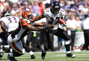BALTIMORE - SEPTEMBER 7: Running back Ray Rice #27 of the Baltimore Ravens runs against the Cincinnati Bengals at M&T Bank Stadium on September 7, 2008 in Baltimore, Maryland. The Ravens won 17-10. (Photo by Ned Dishman/Getty Images)