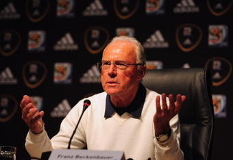 JOHANNESBURG, SOUTH AFRICA - JUNE 26:  Franz Beckenbauer speaks with the media during a Press Conference at The Sandton Convention Centre on June 26, 2009 in Johannesburg, South Africa.  (Photo by Laurence Griffiths/Getty Images)