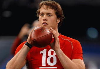 INDIANAPOLIS, IN - FEBRUARY 22:  Quarterback Matthew Stafford of USC passes the football during the NFL Scouting Combine presented by Under Armour at Lucas Oil Stadium on February 22, 2009 in Indianapolis, Indiana. (Photo by Scott Boehm/Getty Images)