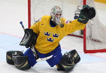 BERN, SWITZERLAND - MAY 07:  Jonas Gustavsson of Sweden tends the goal during the IIHF World Championship Quarter-Final betweenSweden and Czech Republic at the PostFinance Arena on May 7, 2009 in Bern, Switzerland.  (Photo by Mike Hewitt/Getty Images)