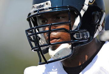 JACKSONVILLE, FL - MAY 1:  Tackle Eugene Monroe #75 of the Jacksonville Jaguars sets for play May 1, 2009 at a team minicamp near Jacksonville Municipal Stadium in Jacksonville, Florida.  (Photo by Al Messerschmidt/Getty Images)