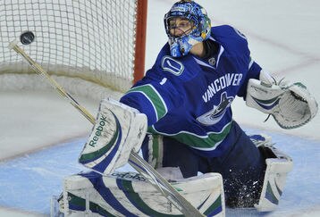 Calgary_flames_v_vancouver_canu_feature