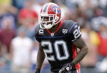 ORCHARD PARK, NY - SEPTEMBER 7:  Donte Whitner #20 of the Buffalo Bills moves on the field during the game against the Seattle Seahawks at Ralph Wilson Stadium on September 7, 2008 in Orchard Park, New York. (Photo by Rick Stewart/Getty Images)