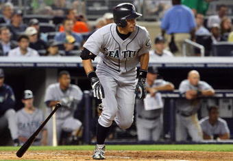 NEW YORK - JULY 01:  Ichiro Suzuki #51 of the Seattle Mariners bats against the New York Yankees on July 1, 2009 at Yankee Stadium in the Bronx borough of New York City. The Yankees defeated the Mariners 4-2.  (Photo by Jim McIsaac/Getty Images)