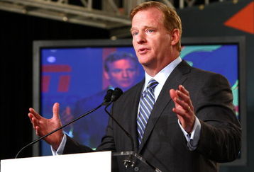 NEW YORK - JULY 21:  NFL Commissioner Roger Goodell attends the NFL, ESPN/ESPN Deportes and the Miami Dolphins press conference at the Time Warner Center on July 21, 2009 in New York City.  (Photo by Andrew H. Walker/Getty Images)