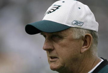 PHILADELPHIA - SEPTEMBER 21: Defensive coordinator Jim Johnson of the Philadelphia Eagles walks off the field during pre-game warmups before their game against the Pittsburgh Steelers on September 21, 2008 at Lincoln Financial Field in Philadelphia, Pennsylvania. (Photo by Chris Gardner/Getty Images)