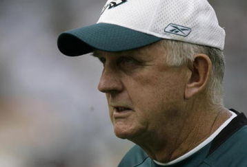 PHILADELPHIA - SEPTEMBER 21: Defensive coordinator Jim Johnson of the Philadelphia Eagles walks off the field during pre-game warmups before their game against the Pittsburgh Steelers on September 21, 2008 at Lincoln Financial Field in Philadelphia, Pennsylvania. (Photo by Chris Gardner/Getty Images)