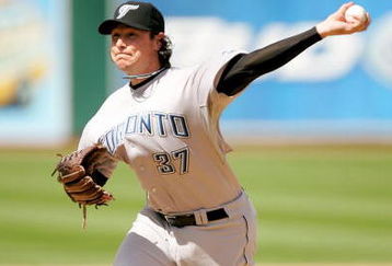OAKLAND, CA - MAY 09:  Relief pitcher Scott Downs #37 of the Toronto Blue Jays pitches to the Oakland Athletics on May 9, 2009 at the Oakland Coliseum in Oakland, California.  (Photo by Ezra Shaw/Getty Images)