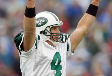 NASHVILLE, TN - NOVEMBER 23:  Quarterback Brett Favre #4 of the New York Jets celebrates on the field during the game against the Tennessee Titans at LP Field on November 23, 2008 in Nashville, Tennessee. (Photo by Kevin C. Cox/Getty Images)