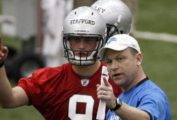 ALLEN PARK, MI - MAY 01:  Offensive coordinator Scott Linehan of the Detroit Lions talks with Matthew Stafford #9 during rookie orientation camp at the Detroit Lions Headquarters and Training Facility on May 1, 2009 in Allen Park, Michigan.  (Photo by Gregory Shamus/Getty Images)