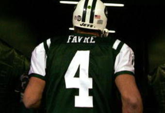 EAST RUTHERFORD, NJ - DECEMBER 28: Brett Favre #4 of The New York Jets leaves the field after losing to The Miami Dolphins 24-17 after their game on December 28, 2008 at Giants Stadium in East Rutherford, New Jersey. (Photo by Al Bello/Getty Images)