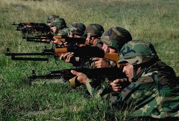 800px-georgian_army_soldiers_on_feature