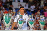 MADRID, SPAIN - JULY 06:  New Real Madrid player Cristiano Ronaldo is presented to a full house at the Santiago Bernabeu stadium on July 6, 2009 in Madrid, Spain.  (Photo by Denis Doyle/Getty Images)