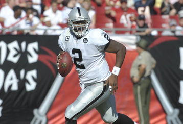 TAMPA, FL - DECEMBER 28: Quarterback JaMarcus Russell #2 of the Oakland Raiders sets to pass against the Tampa Bay Buccaneers at Raymond James Stadium on December 28, 2008 in Tampa, Florida.  (Photo by Al Messerschmidt/Getty Images)