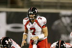 ORLANDO, FL - JANUARY 04:  Quarterback Moses Alipate #7 of the white team prepares to take the snap in the All America Under Armour Football Game at Florida Citrus Bowl on January 4, 2009 in Orlando, Florida.  (Photo by Doug Benc/Getty Images)