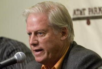 SAN FRANCISCO - SEPTEMBER 21:   San Francisco Giants Senior Vice President and General Manager Brian Sabean (L) and President and Managing General Partner Peter Magowan at a press conference announcing the Giants will not bring Barry Bonds back for the Giants 2008 season September 21, 2007 in San Francisco, California. Barry Bonds played for 15 years with the Giants and became the all-time home run leader after breaking Hank Aaron's record this year. Bonds made no indication in his statement on his website that he would be retiring.  (Photo by David Paul Morris/Getty Images)