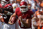 DALLAS - OCTOBER 11:  Quarterback Sam Bradford #14 of the Oklahoma Sooners during play against the Texas Longhorns during the Red River Rivalry at the Cotton Bowl on October 11, 2008 in Dallas, Texas.  (Photo by Ronald Martinez/Getty Images)