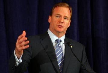 NEW YORK - JULY 27:  NFL Commissioner Roger Goodell answers questions from the media after reinstating Michael Vick on a conditional basis on July 27, 2009 at the InterContinental Hotel in New York City.  (Photo by Mike Stobe/Getty Images)