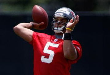TAMPA, FL - MAY 01:  Quarterback Josh Freeman #5 of the Tampa Bay Buccaneers throws a pass during the Buccaneers Rookie Minicamp at One Buccaneer Place on May 1, 2009 in Tampa, Florida.  (Photo by J. Meric/Getty Images)