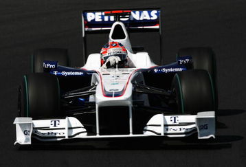 BUDAPEST, HUNGARY - JULY 26:  Robert Kubica of Poland and BMW Sauber drives during the Hungarian Formula One Grand Prix at the Hungaroring on July 26, 2009 in Budapest, Hungary.  (Photo by Paul Gilham/Getty Images)