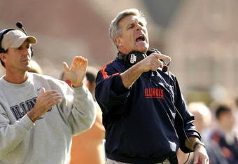 WEST LAFAYETTE, IN - NOVEMBER 12:  Head coach Ron Zook of the Illinois Fighting Illini directs his players in the first half against the Purdue Boilermakers on November 12, 2005 at Ross-Ade Stadium in St. West Lafayette, Indiana.  (Photo by Elsa/Getty Images)