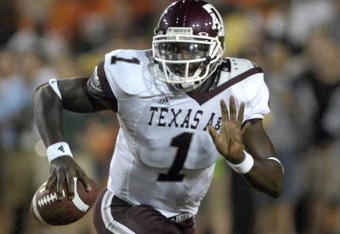 MIAMI, FL - SEPTEMBER 20: Quarterback Jerrod Johnson #1 of Texas A&M Aggies rushes against the University of Miami Hurricanes at the Orange Bowl on September 20, 2007 in Miami, Florida.  Miami won 31-17. (Photo by Al Messerschmidt/Getty Images)