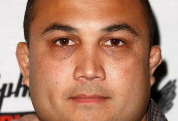 LOS ANGELES, CA - APRIL 07:  UFC Fighter BJ Penn arrives at the 1st Annual Epiphone Revolver Golden Gods Awards at the Club Nokia on April 7, 2009 in Los Angeles, California.  (Photo by Michael Buckner/Getty Images)