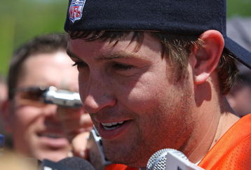 LAKE FOREST, IL - MAY 20: Jay Cutler #6 of the Chicago Bears meets with members of the media following an organized team activity (OTA) practice on May 20, 2009 at Halas Hall in Lake Forest, Illinois.  (Photo by Jonathan Daniel/Getty Images)