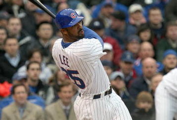 CHICAGO - MARCH 31: Derrek Lee #25 of the Chicago Cubs swings at the pitch against the Milwaukee Brewers during the Opening Day game on March 31, 2008 at Wrigley Field in Chicago, Illinois. (Photo by Jonathan Daniel/Getty Images) 