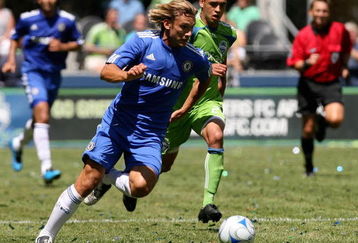 SEATTLE - JULY 18:  Andriy Shevchenko #7 of Chelsea FC in action during the friendly match between Chelsea FC and Seattle Sounders FC on July 18, 2009 at Qwest Field in Seattle, Washington. Chelsea FC defeated Seattle 2-0. (Photo by Otto Greule Jr/Getty Images)